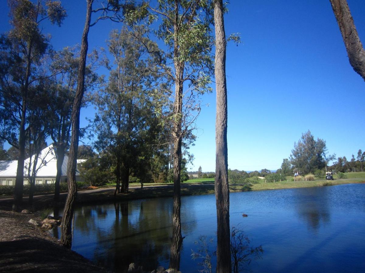 Villa 3Br Bella Vista Villa Located Within Cypress Lakes Resort Pokolbin Bagian luar foto